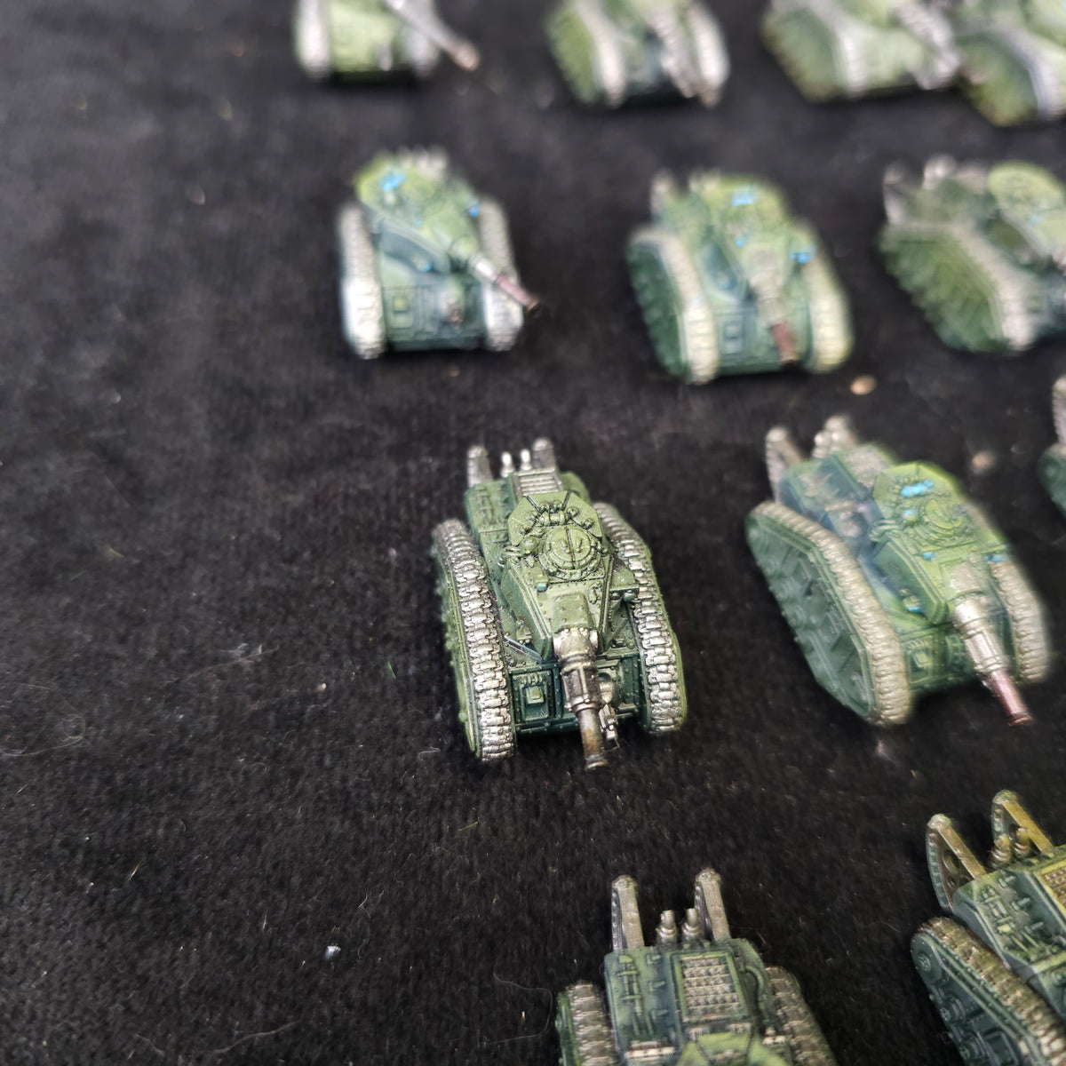Painted Leman Russ Tank Squadron - detail view 1