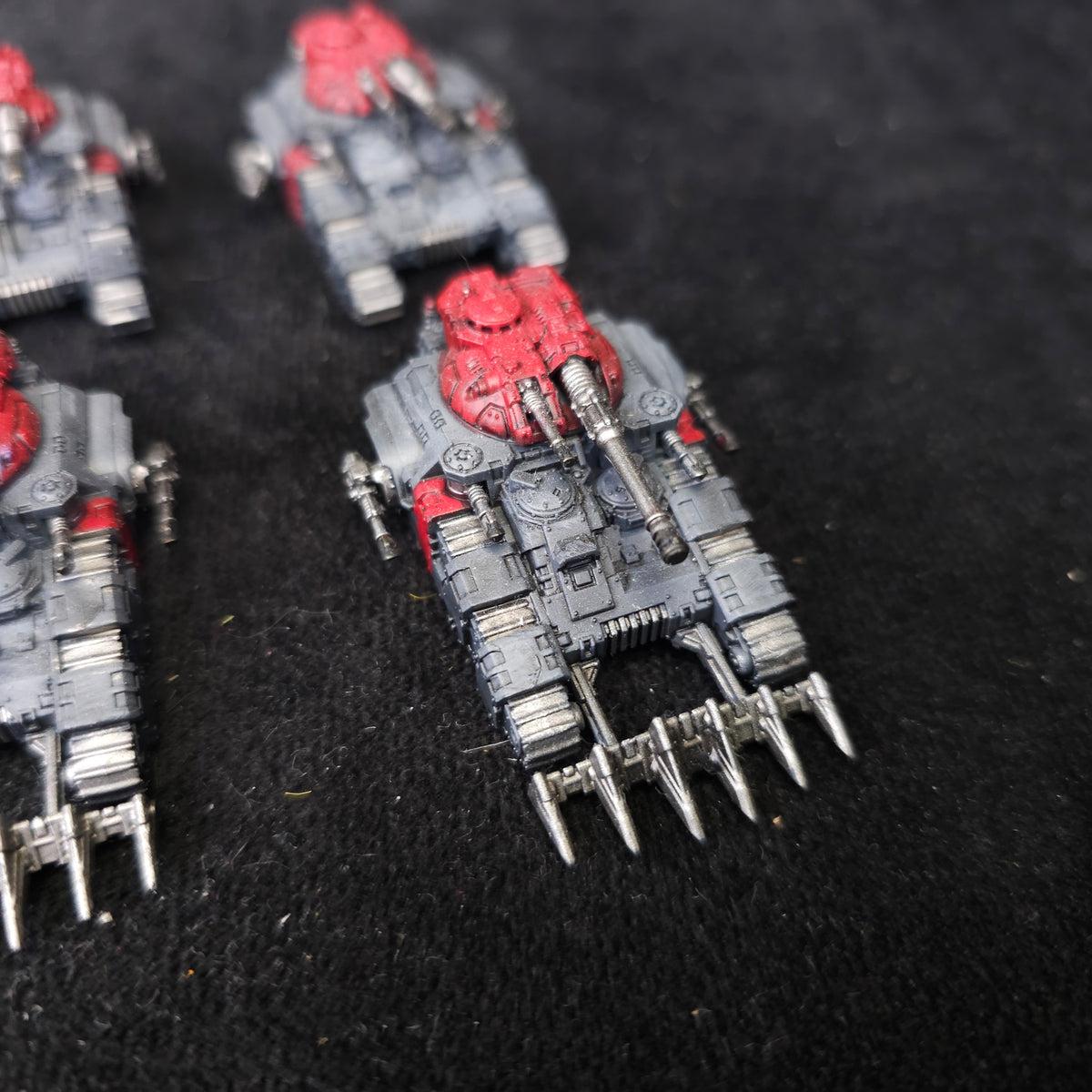 Painted Kratos Heavy Tanks - detail view 1