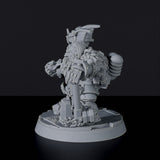 Miniature of dwarf male fighter Gargy Dragonsmith with axe - set for Bloodfields Metalbeard Dwarfs army