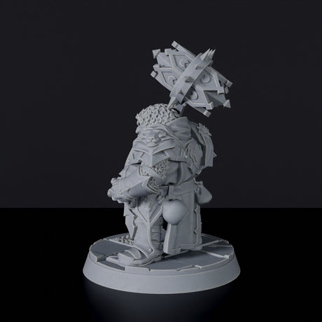 Miniature of dwarf male fighter Gorin Thunderclap with morning star and chain mail - set for Bloodfields Metalbeard Dwarfs army