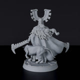 Fantasy miniature of Coyotla Archhuntress amazon fighter with cat beast - Bloodfields tabletop RPG game