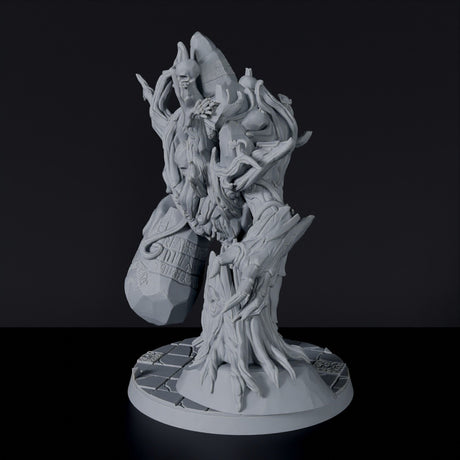 Miniature of elves forest spirit beast Bramblehive - Redleaf Elves set for Bloodfields RPG wargame