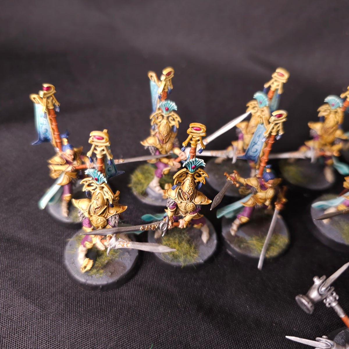 Age of Sigmar - Lumineth Realm-lords - Painted Elite Infantry - detail photo 3