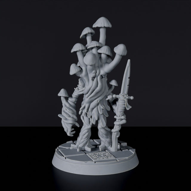 Fantasy miniatures Shroom Elder beast warrior with spear for Bloodfields tabletop RPG game