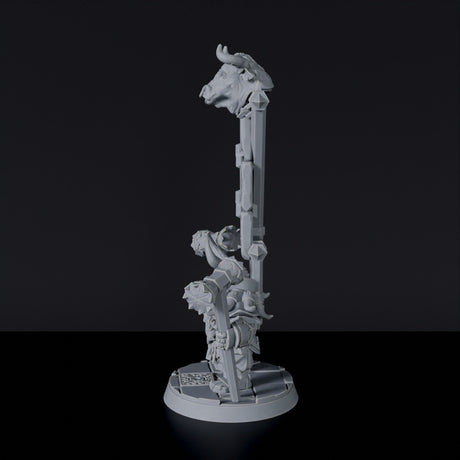 Miniature of Bash-Ar Than dwarf fighter with hammers - dedicated set for Corrupted Dwarfs army