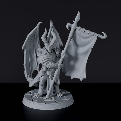 Fantasy miniatures of dragonborns Slythos Od-Vin with flag and sword - dedicated set to Vile Dragonborn army for Bloodfields