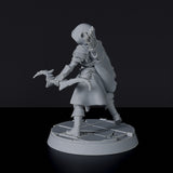 Miniature of elf Carmina Mis'Trin - Everdark Elves dedicated set for Bloodfields tabletop wargame