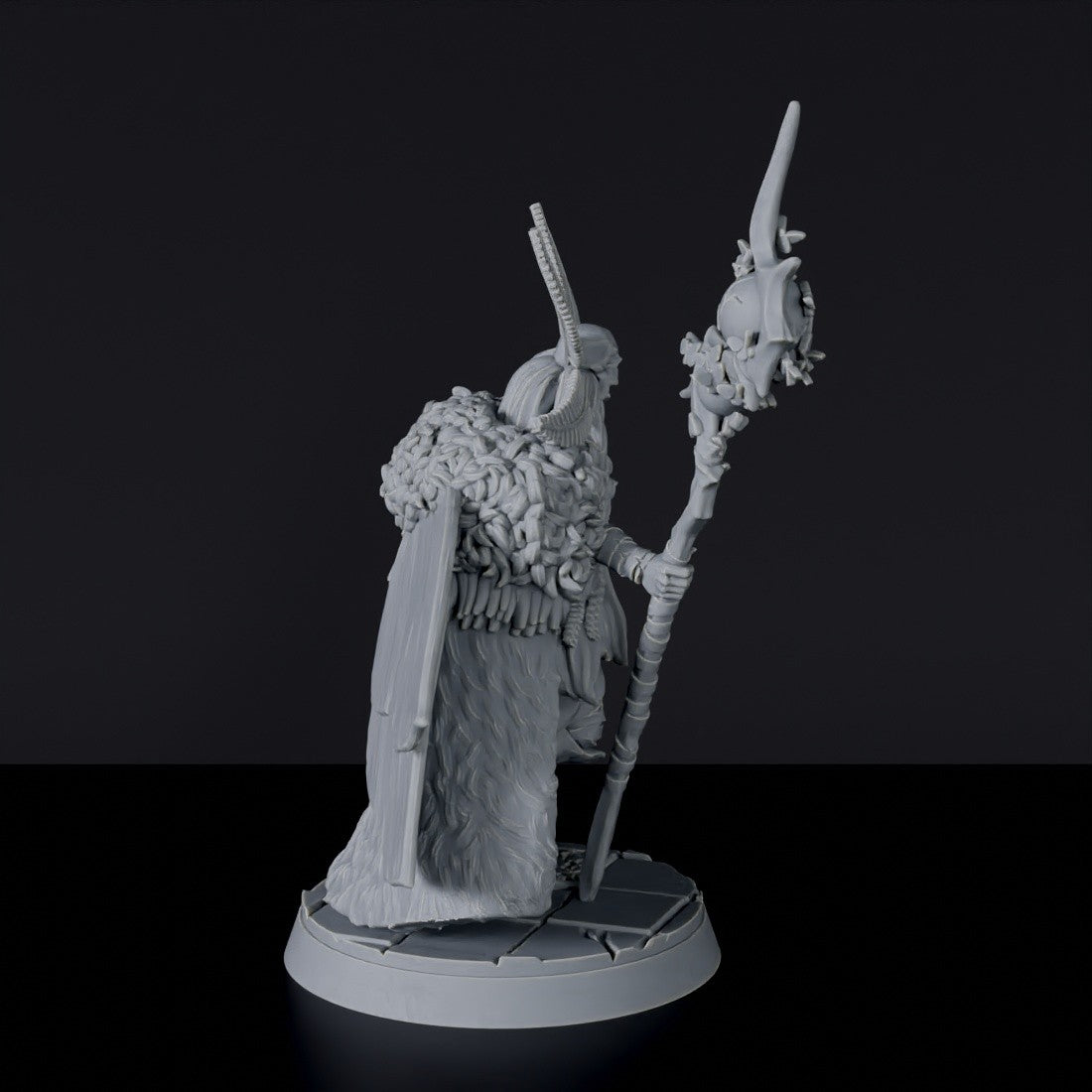 Miniature of magic elf wizard Cydia A'Luna - Everdark Elves dedicated set for Bloodfields tabletop wargame