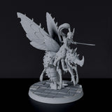 Dedicated set for Bloodfields Everdark Elves army - fantasy miniature of elf on beast Dardena on B'znar